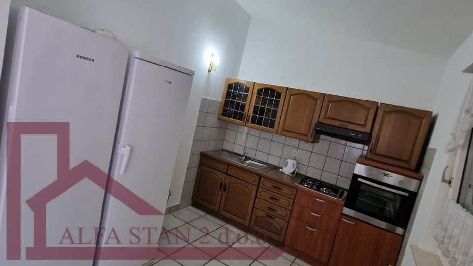 Haus, 150 m2, Vermietung, Šestanovac - Katuni