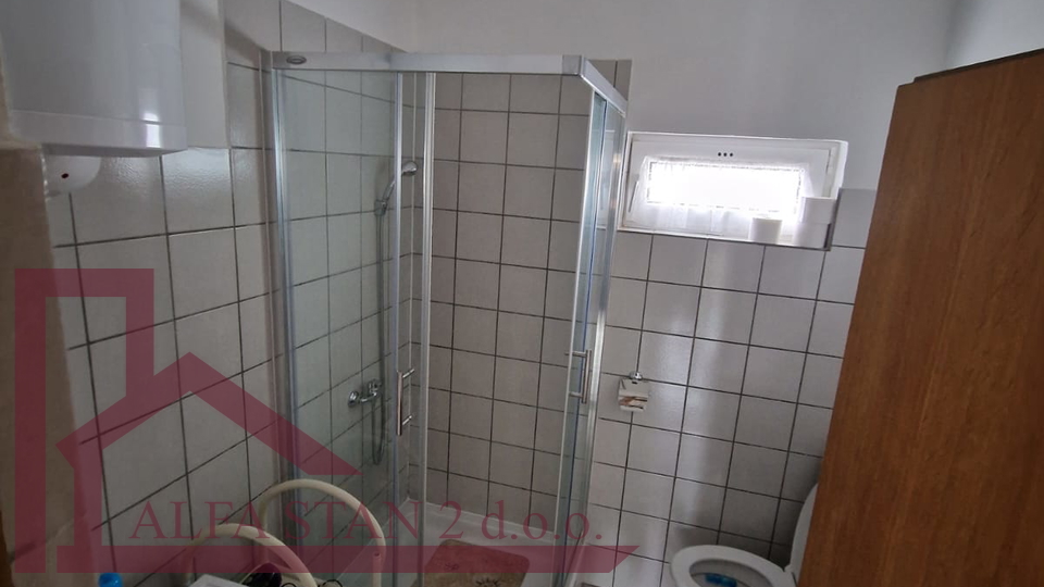 Haus, 150 m2, Vermietung, Šestanovac - Katuni