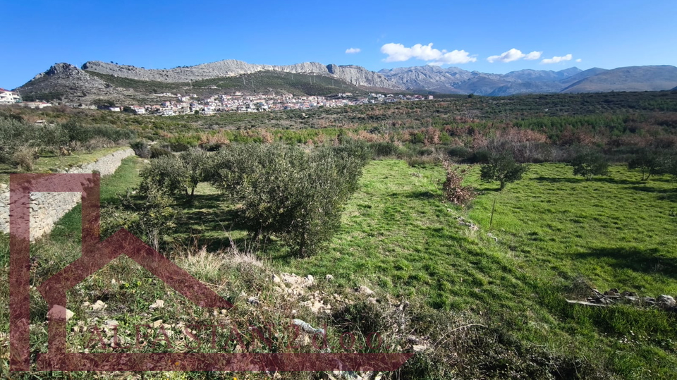 Prodaja gra&dstrok;evinsko- poljoprivrednog zemlji&scaron;ta   Mravince