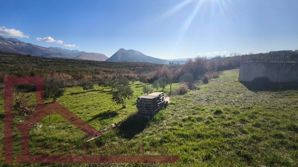 Prodaja gra&dstrok;evinsko- poljoprivrednog zemlji&scaron;ta   Mravince