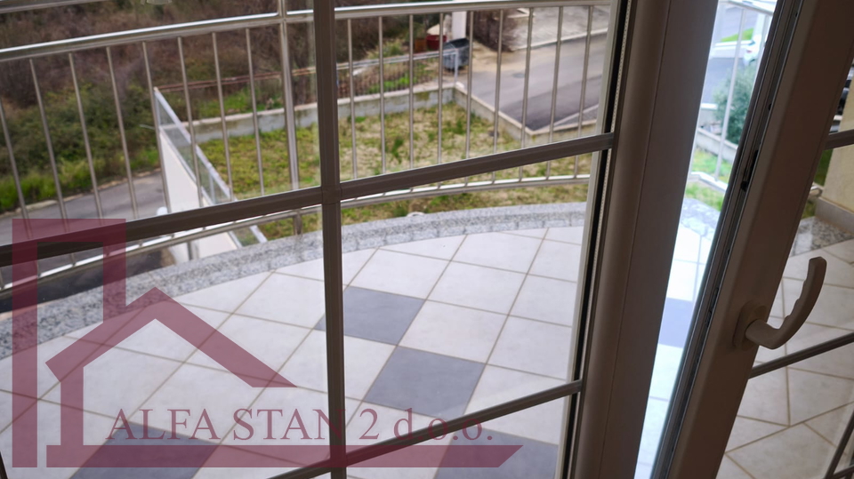 Dugoro&ccaron;an najma  dvosobnog stan  Mravince