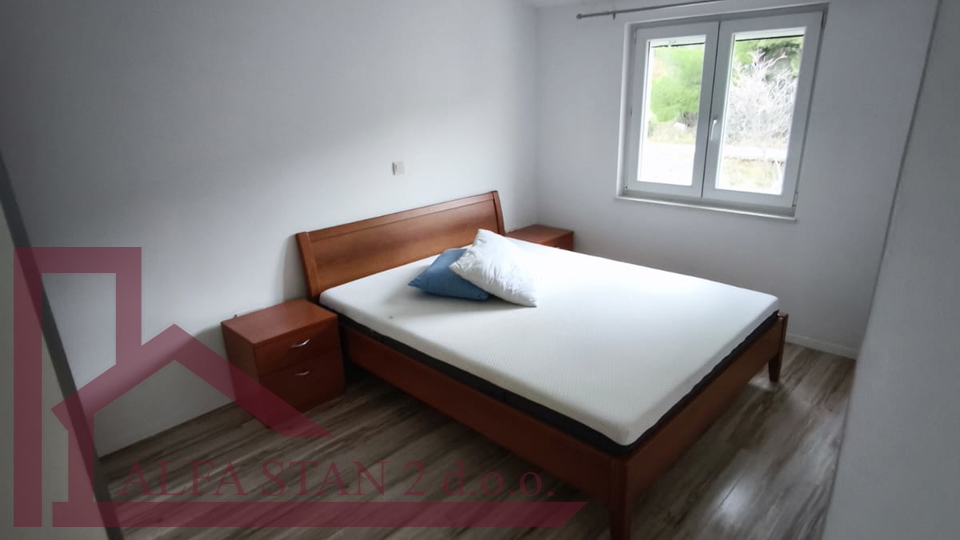 Dugoro&ccaron;an najma  dvosobnog stan  Mravince