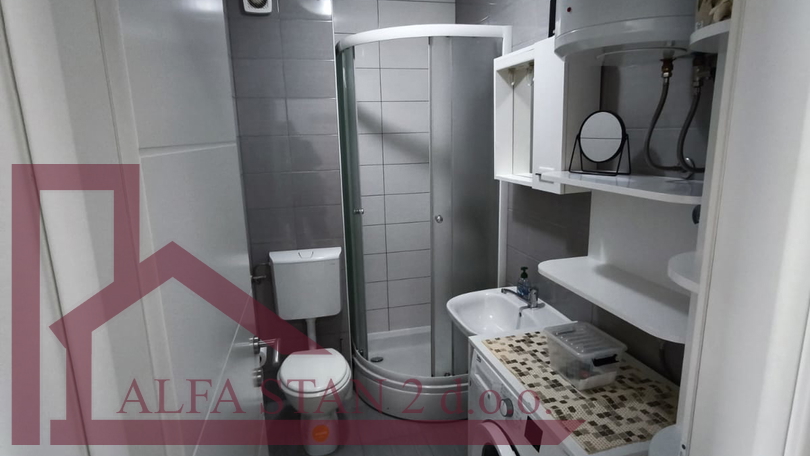 DUGORO&Ccaron;NI NAJAM &ndash; JEDNOSOBAN STAN&comma; SPLIT&comma; VISOKA