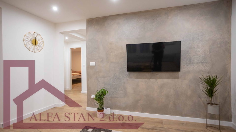 Dugoro&ccaron;an najam stana u &Zcaron;rnovnici