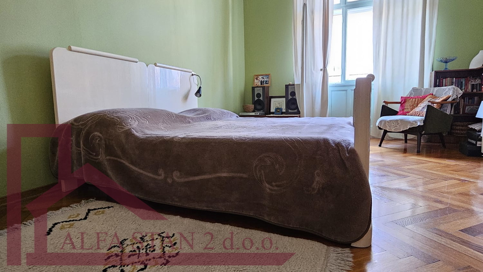 Apartment&comma; 151 m2&comma; For Sale&comma; Split - Grad