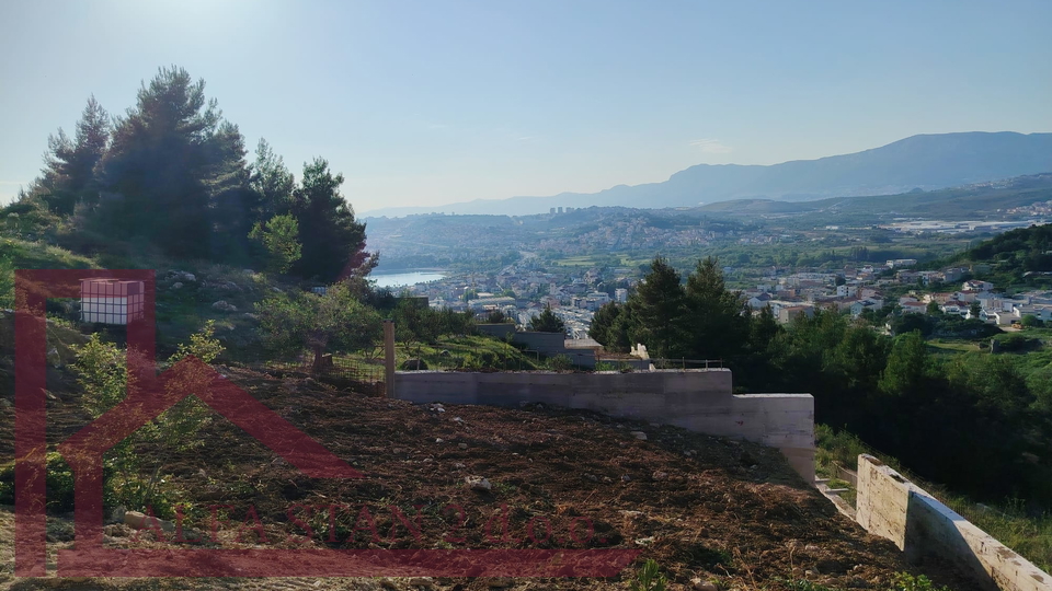 Building Plot with Luxury Villa Project and Pool &ndash; Podstrana near Split