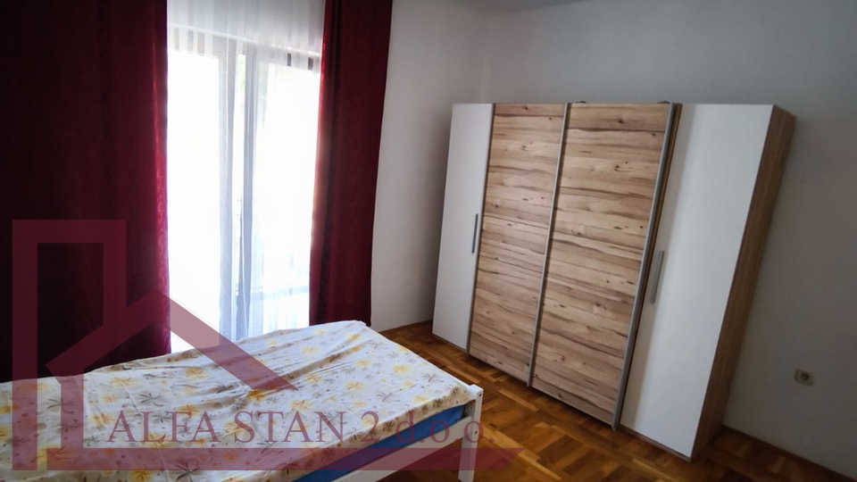 Dugoro&ccaron;an najam &ccaron;etverosobnog stana u &Zcaron;rnovnici za radnike