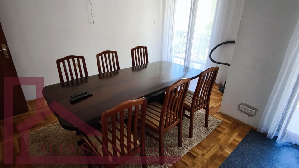 Dugoro&ccaron;an najam &ccaron;etverosobnog stana u &Zcaron;rnovnici za radnike