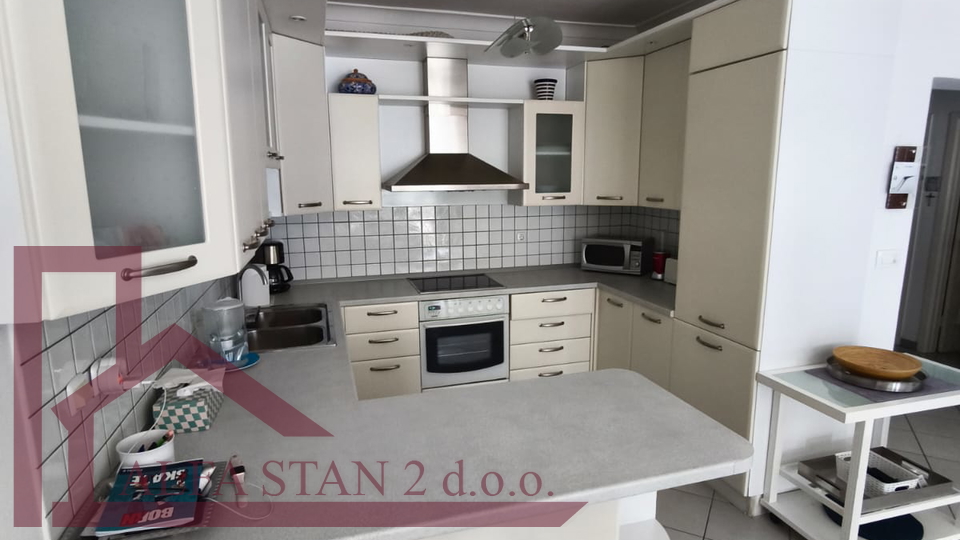 Dugoro&ccaron;an najam Split&comma;  &Zcaron;njan od 01&period;09&period;2026&period;  -  01&period;07&period;2027&period;