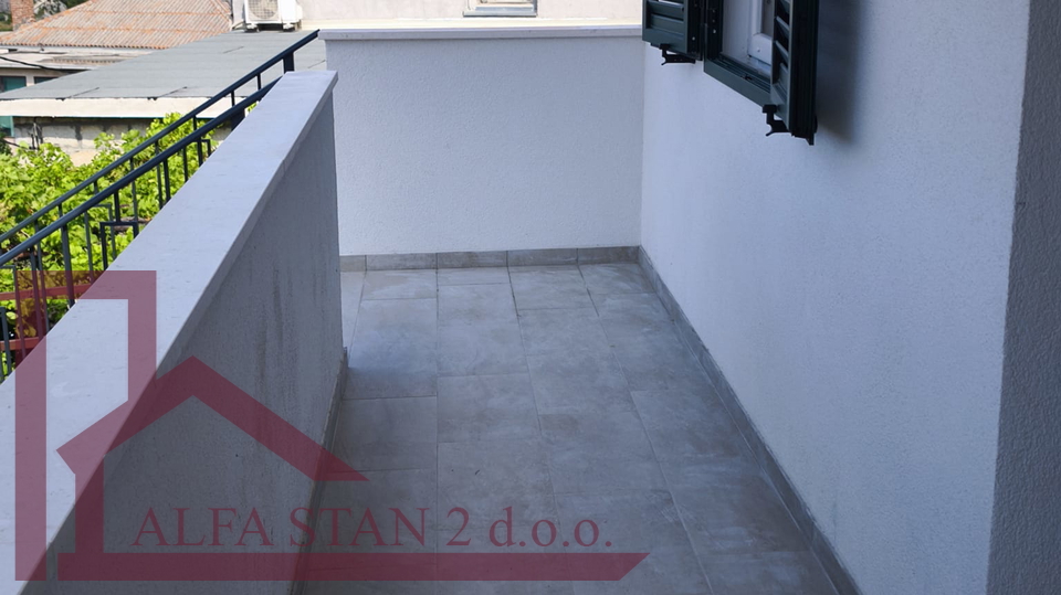 Dugoro&ccaron;an najam poslovno - stambenog stana u Solinu&comma; Mravince