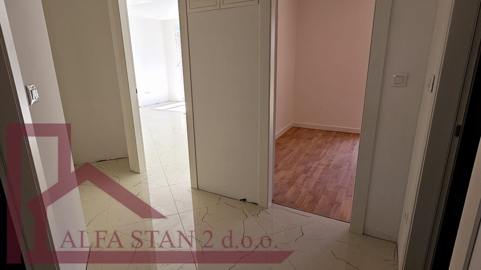 Podstrana, Strožanac, Apartman 2S+DB za prodaju, 223 028 €