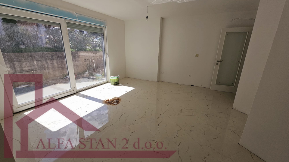 Podstrana, Strožanac, Apartman 2S+DB za prodaju, 223 028 €