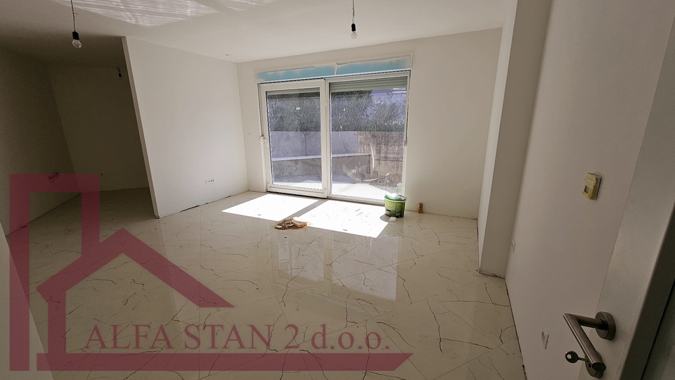 Podstrana, Strožanac, Apartman 2S+DB za prodaju, 223 028 €
