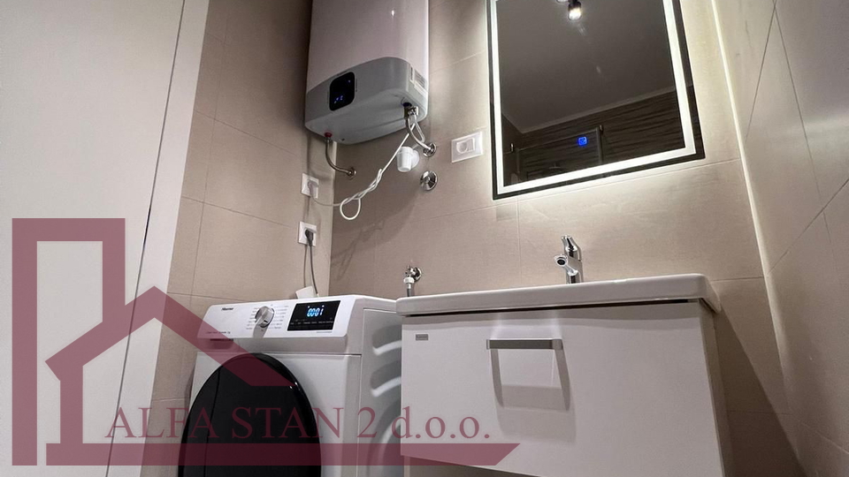 Appartamento con una camera da letto confortevole per affitto a lungo termine, Strožanac (Podstrana)