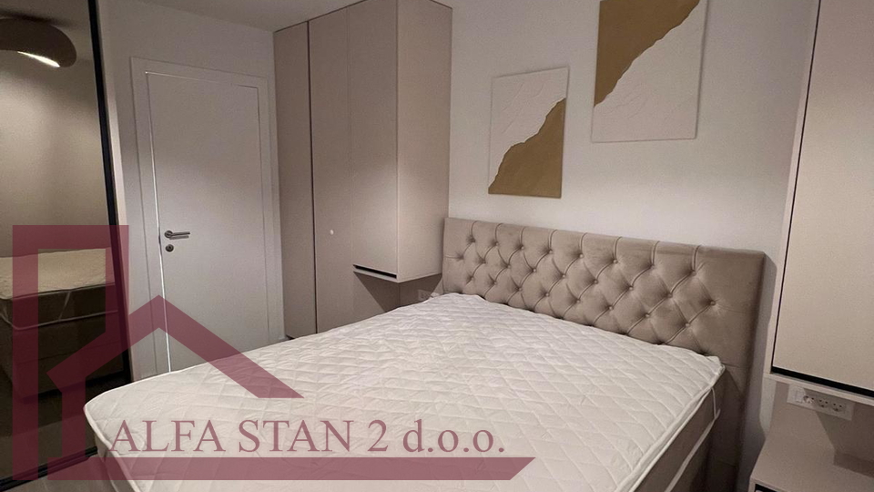Appartamento con una camera da letto confortevole per affitto a lungo termine, Strožanac (Podstrana)