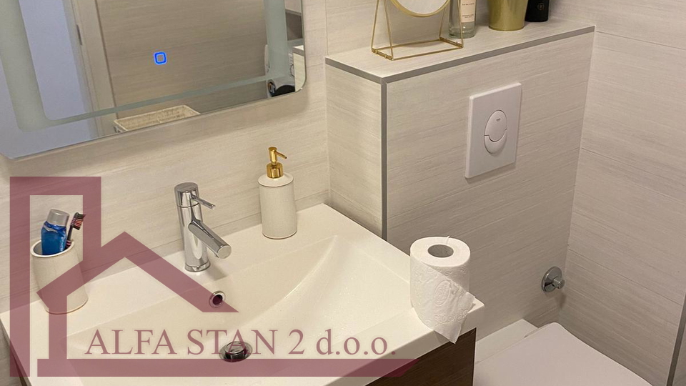 Furnished two-room apartment Podstrana, Strožanac