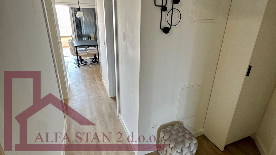 MAKARSKA, ERSTBEZUG, Zweizimmerwohnung zur Langzeitmiete 900€