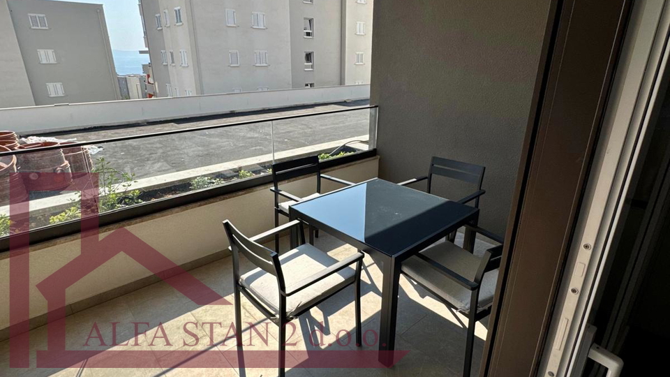 MAKARSKA, ERSTBEZUG, Zweizimmerwohnung zur Langzeitmiete 900€