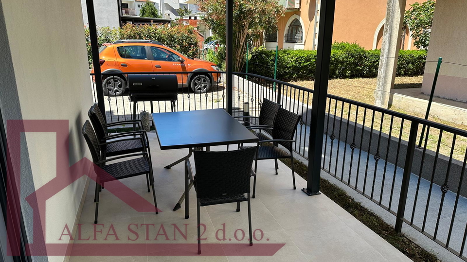 LONG-TERM RENTAL - PODSTRANA, STROŽANAC!!! Luxurious two-room apartment with a swimming pool