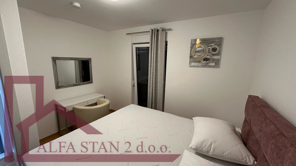 LONG-TERM RENTAL - PODSTRANA, STROŽANAC!!! Luxurious two-room apartment with a swimming pool