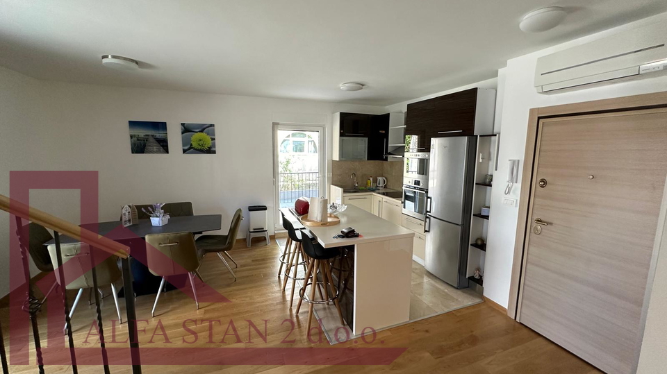 LONG-TERM RENTAL - PODSTRANA, STROŽANAC!!! Luxurious two-room apartment with a swimming pool