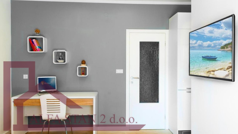 Appartamento, 140 m2, Affitto, Stobreč