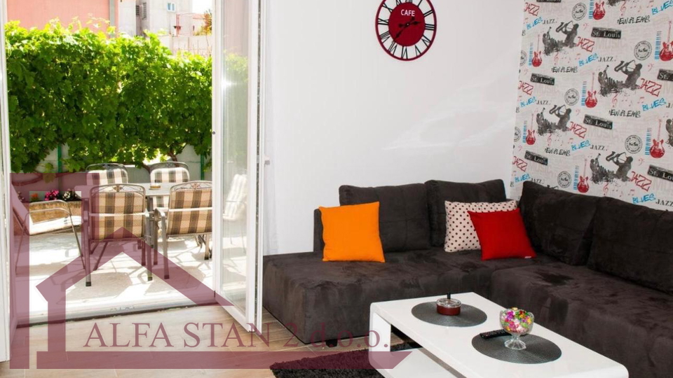 Appartamento, 140 m2, Affitto, Stobreč