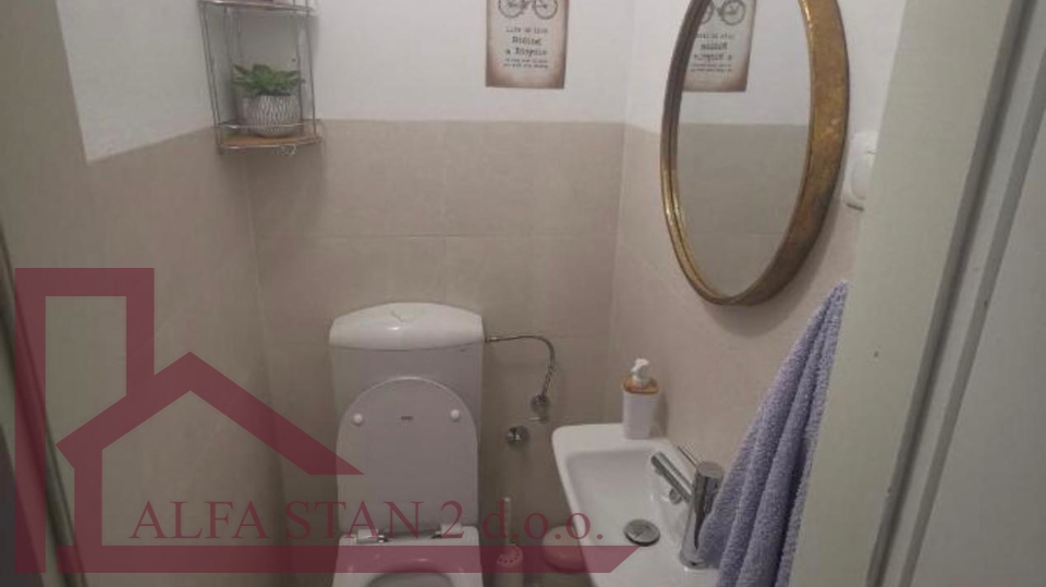 Appartamento, 140 m2, Affitto, Stobreč