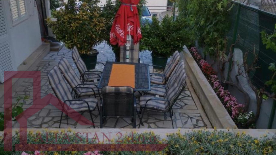 Appartamento, 140 m2, Affitto, Stobreč
