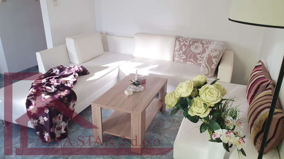 Appartamento, 60 m2, Affitto, Podstrana - Strožanac