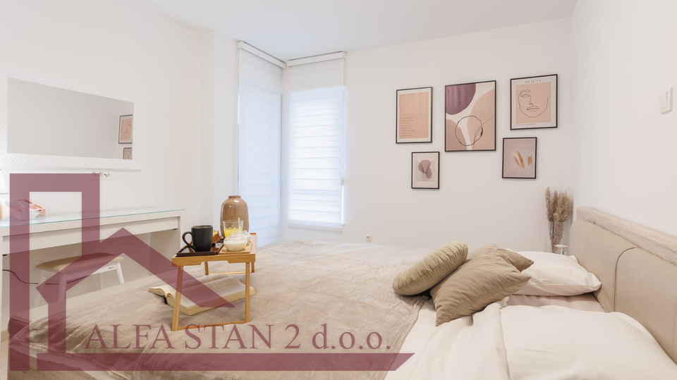 Appartamento, 101 m2, Affitto, Podstrana - Strožanac
