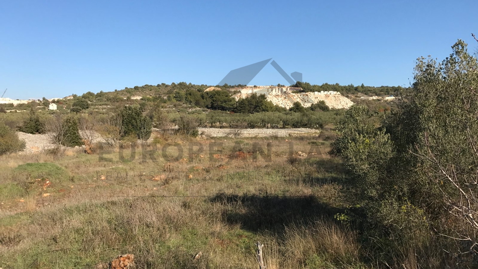 Agricultural land in Donji Humac