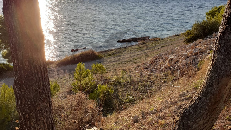 AGRICULTURAL LAND - FIRST ROW TO THE SEA