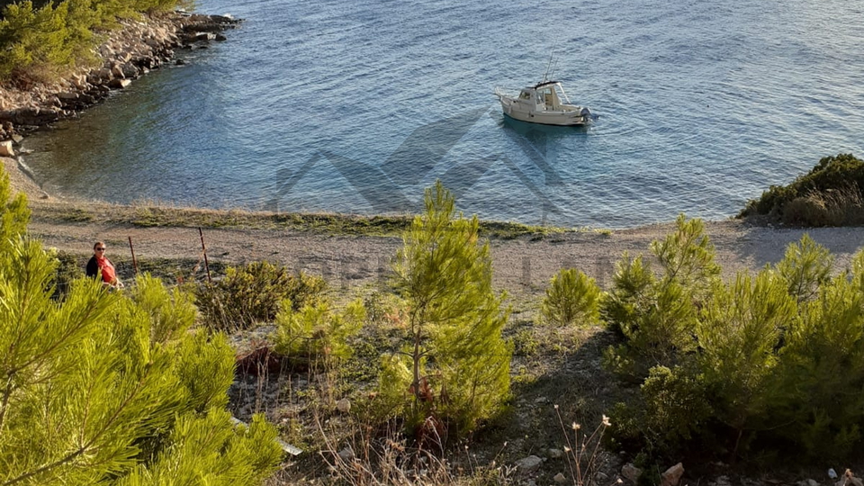 AGRICULTURAL LAND - FIRST ROW TO THE SEA