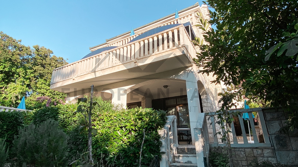 Haus, 345 m2, Verkauf, Supetar