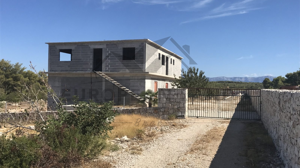 Casa, 240 m2, Vendita, Sutivan