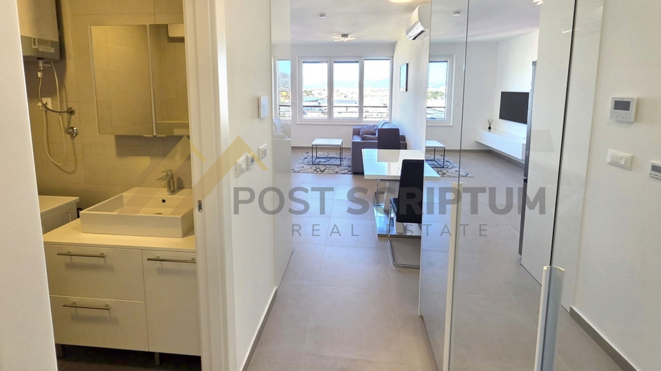 Apartment, 25 m2, For Rent, Split - Mejaši