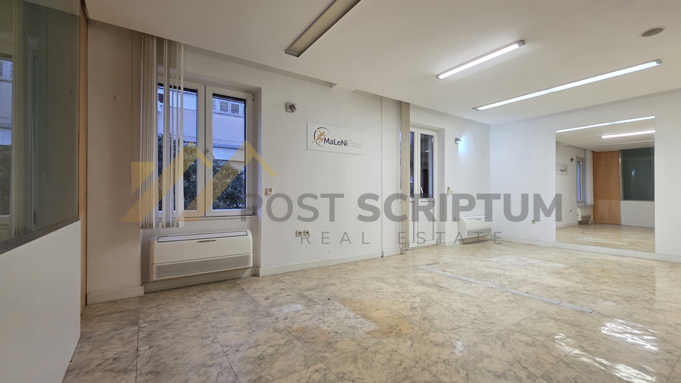 ZVONIMIROVA&comma; POSLOVNI PROSTOR&comma; 80M2&comma; 1&period;KAT