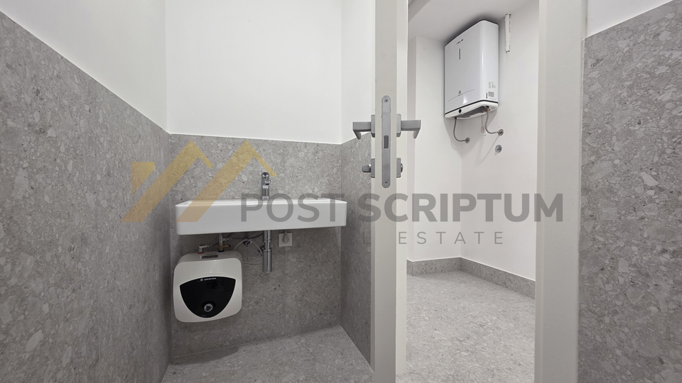 GRAD&comma; POSLOVNO-UREDSKI PROSTOR od 28&comma;50m2