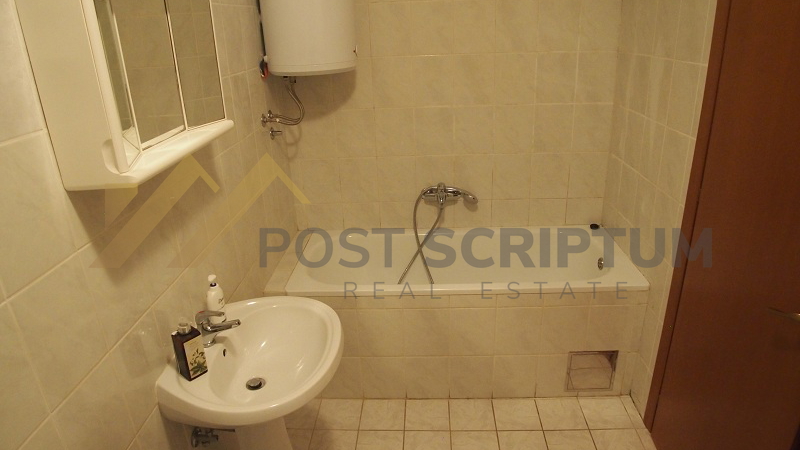 PAZDIGRAD, KOMFORAN JEDNOSOBAN, DUGOROČNO