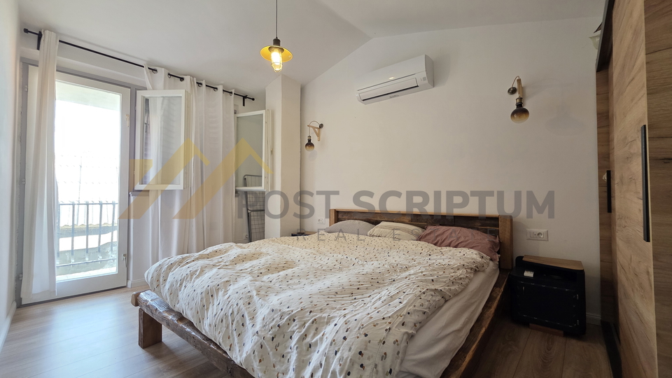 PRIVOR&comma; VIKEND KU&Cacute;A NA KAT S KONOBOM i VRTOM