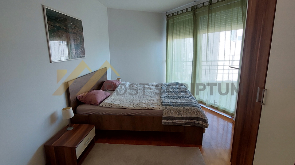 ZENTA, THREE BEDROOM APARTMENT BY THE SEA, LONG-TERM RENT