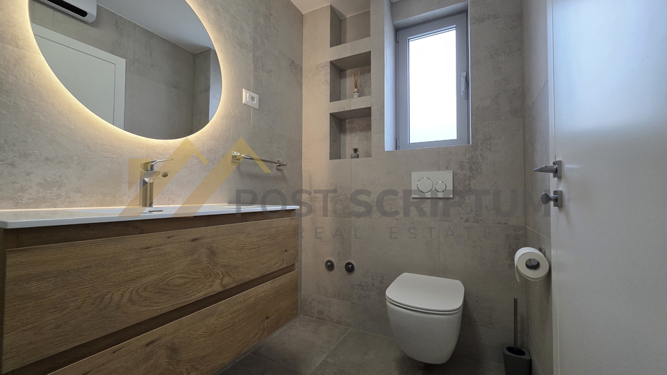 Apartment, 98 m2, For Rent, Makarska