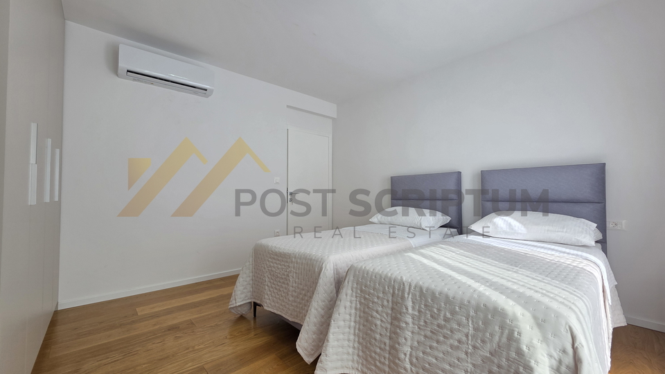 Apartment, 98 m2, For Rent, Makarska