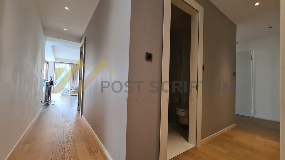 BEL ETAGE, LUXURY THREE BEDROOM APARTMENT