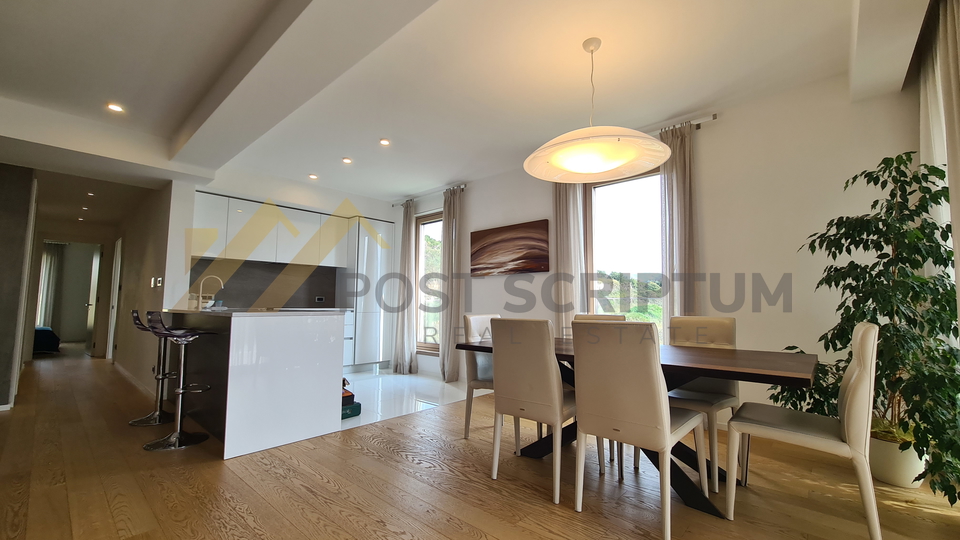 BEL ETAGE, LUXURY THREE BEDROOM APARTMENT
