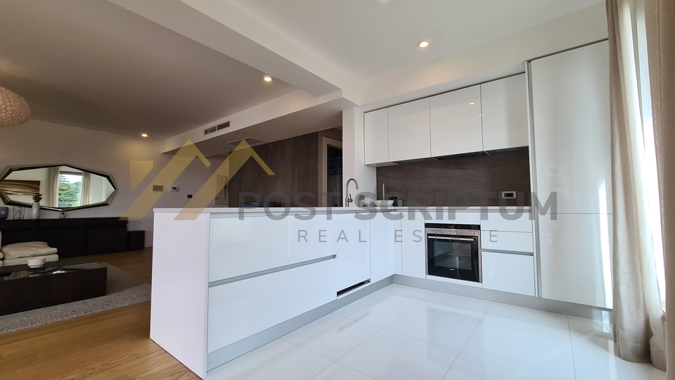 BEL ETAGE, LUXURY THREE BEDROOM APARTMENT