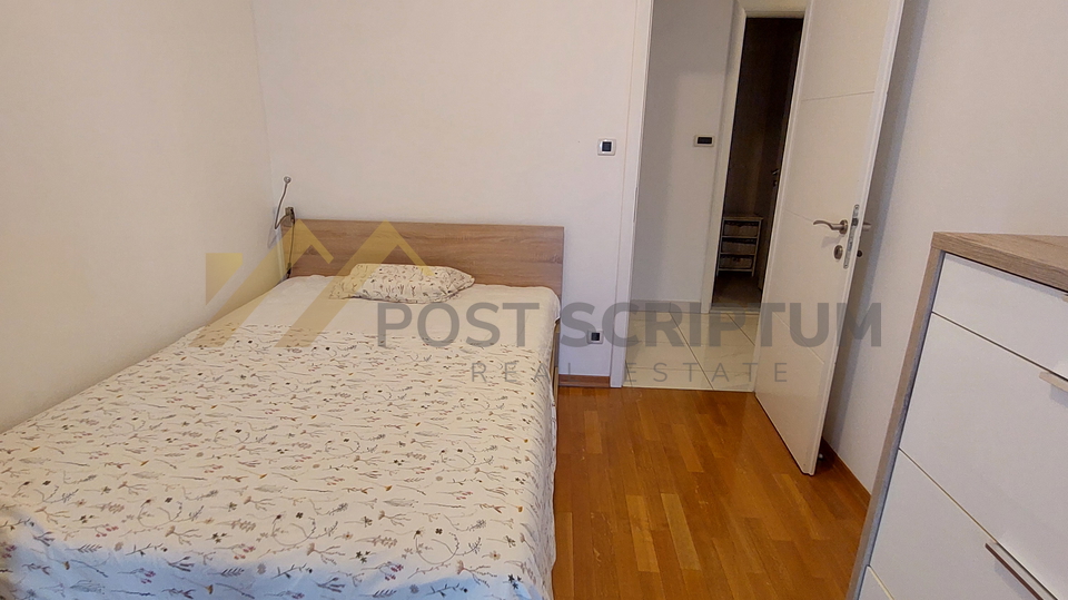 ZENTA, THREE BEDROOM APARTMENT BY THE SEA, LONG-TERM RENT