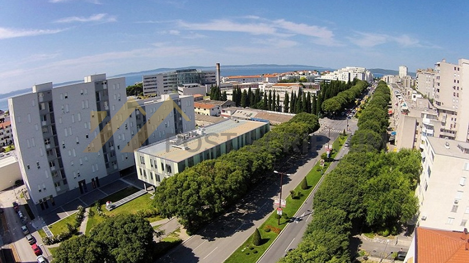 Commercial Property&comma; 100 m2&comma; For Rent&comma; Split - Trstenik