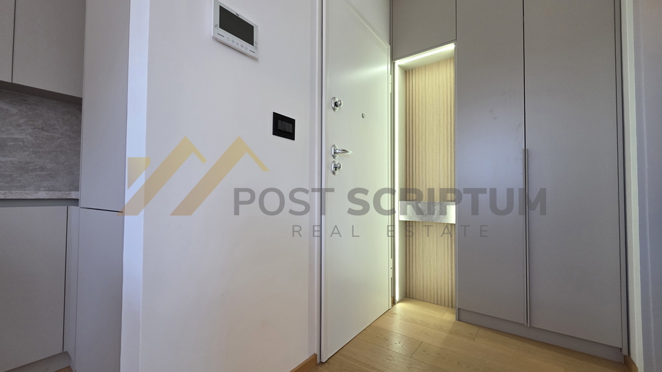 BOL, LUKSUZAN PENTHOUSE, PARKING, DUGOROČAN NAJAM